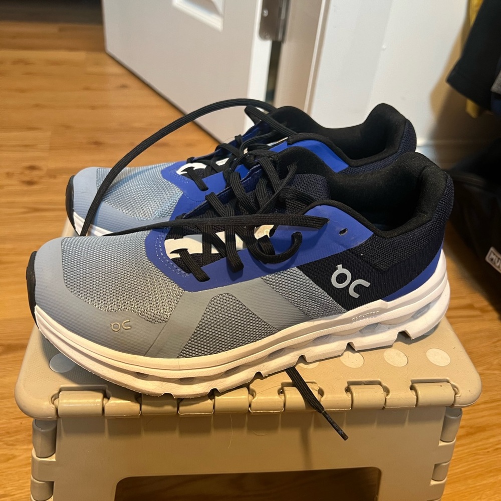 On Cloud Cloud Runners - image 1